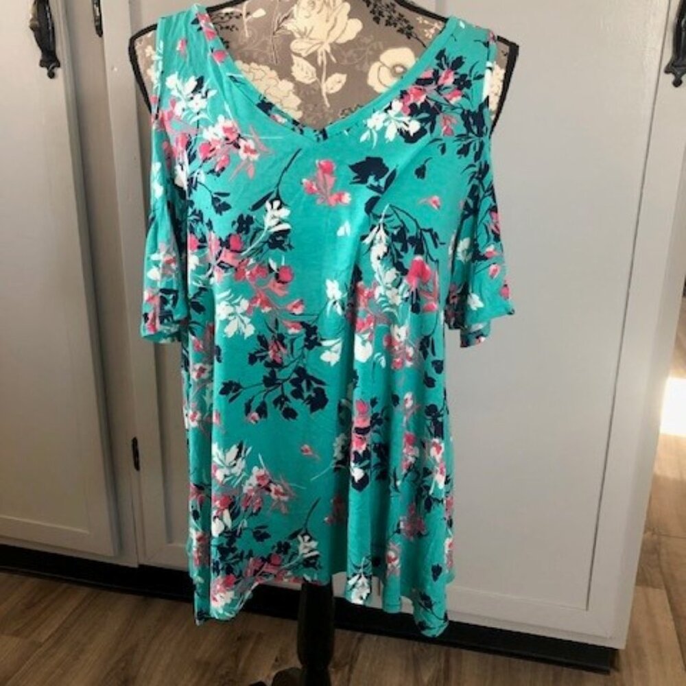 NWT Dressbarn Green & Pink Cold Shoulder Top